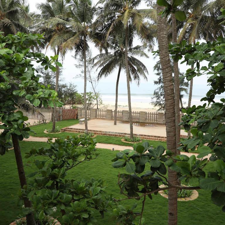 Uva Sands Beach Resort Kundapura Buitenkant foto